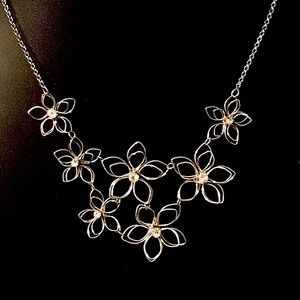 Delicate Floral necklace